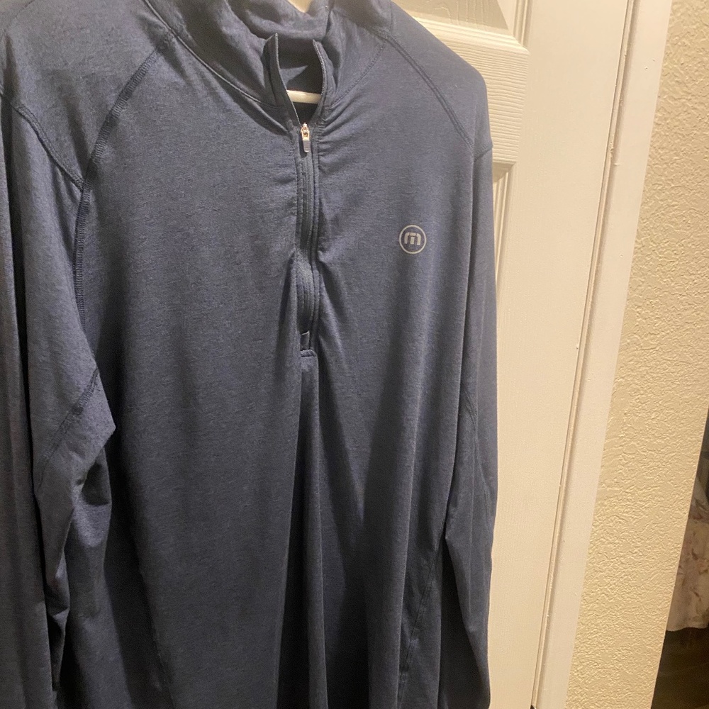 Travis Mathew pullover